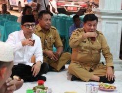 Jalin Keharmonisan: Penjabat Gubernur NTT dan Wabup Kupang Berbuka Puasa Bersama di Masjid Al Muhajirin Oeteta