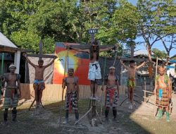 Momentum Perdana: Prosesi Jalan Salib GMIT Fatusion Siki Tampil Memukau dengan Nuansa Adat Timor