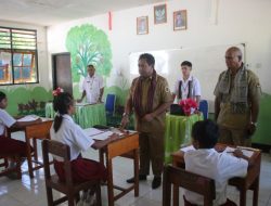 Pj. Bupati Kupang Pastikan Kualitas Ujian: Kunjungi SD Inpres Nitneo dan SMP Negeri 4