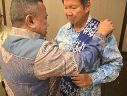 Kain Khas Sumba di Bahu Hashim Djojohadikusumo: Gestur Dukungan dari PATRIA