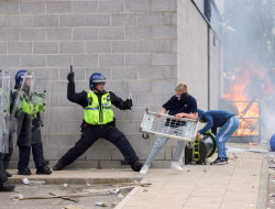 PM Inggris kecam Serangan di Hotel ‘Kekerasan Ekstrem Sayap Kanan’