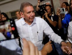 Calon Presiden Gonzalez Melarikan Diri dan Mencari Suaka di Spanyol