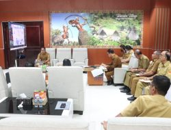 Pj. Gubernur NTT Ikuti Rapat Percepatan Penanggulangan Bencana Erupsi Gunung Lewotobi Laki-Laki