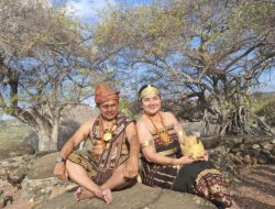 Simon Petrus Kamlasi Diterima Secara Adat di Sabu Raijua: Diberi Nama Ma Pannu Pe