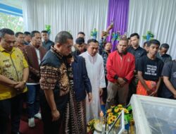Gubernur Melki Laka Lena Beri Penghiburan untuk Keluarga Raymundus Fernandes