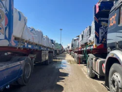 Israel Hentikan Pasokan Bantuan Ke Jalur Gaza