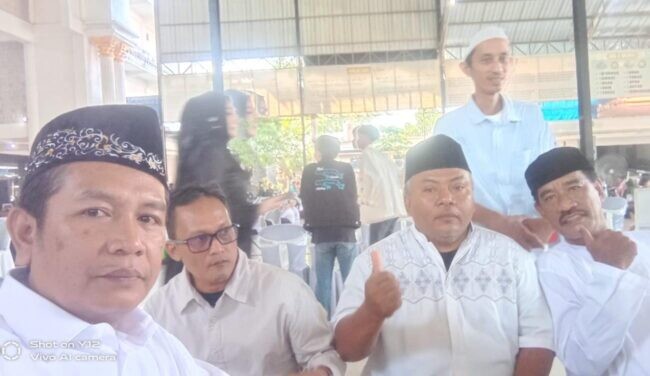 1-300-warga-wonoayu-dan-santri-dapat-santunan-dari-pesantren-ahlus-shafa-wal-wafa-dan-said-foundation