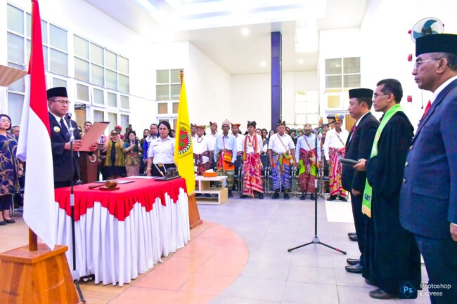 sekda-definitif-kabupaten-kupang-akhirnya-dilantik-mateldius-sanam-diminta-jaga-integritas