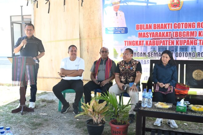 bupati-kupang-ingatkan-warga-cinta-lingkungan-itu-dimulai-dari-menanam