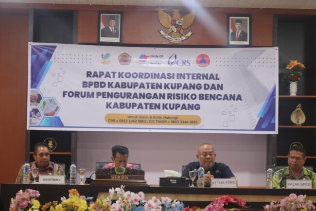tekankan-panggilan-kemanusiaan-sekda-kupang-resmi-buka-rakor-bpbd-dan-fprb-2026