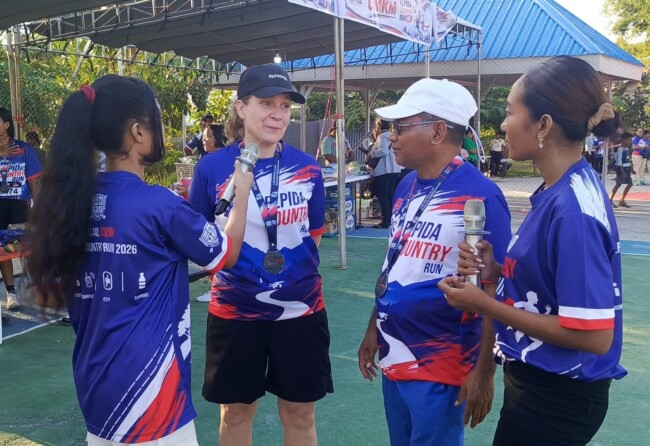 elpida-country-run-event-lari-perdana-di-kabupaten-kupang-300-pelari-ramaikan-lintasan-alam-6-kilometer