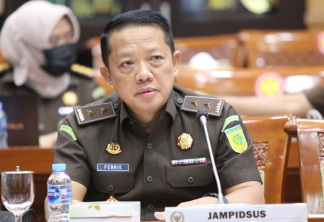 mundurnya-febrie-adriansyah-jadi-ujian-konsistensi-pemberantasan-korupsi-kejagung-jamin-perkara-tetap-berjalan