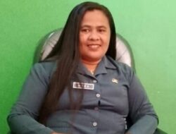 Mengapa Saya Melarang Guru Membawa HP ke Dalam Kelas?