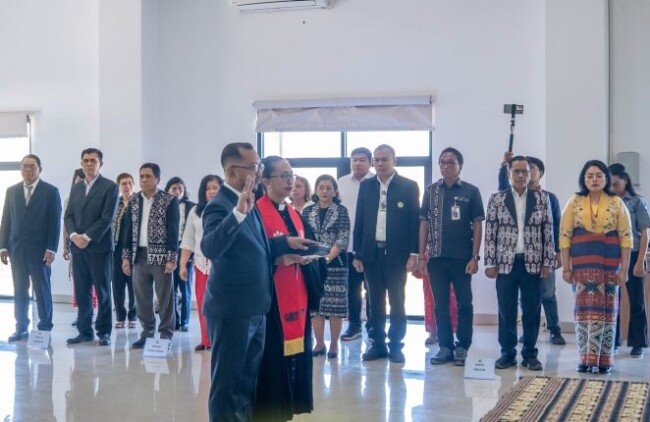 dari-kampus-pencetak-lulusan-ke-pencipta-lapangan-kerja-undana-perkuat-inkubator-bisnis-feb